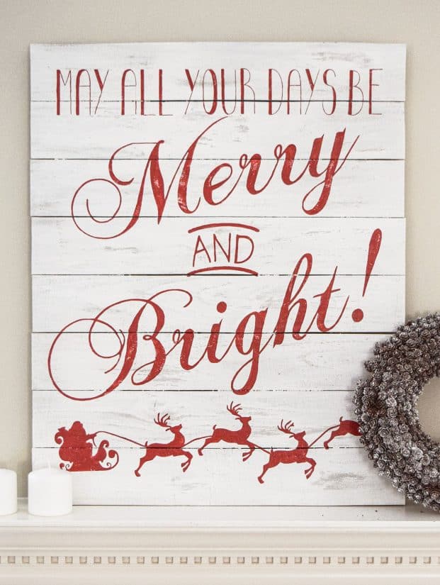 Chalkboard Distress Merry and Bright Christmas Sign using recycled wood. Looks sorta like a faux beachy driftwood look but without the pallets.