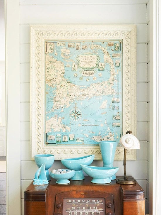 Coastal Style - Light and breezy, this style definitely draws on the classic beach elements such as sand, shells, and sky.