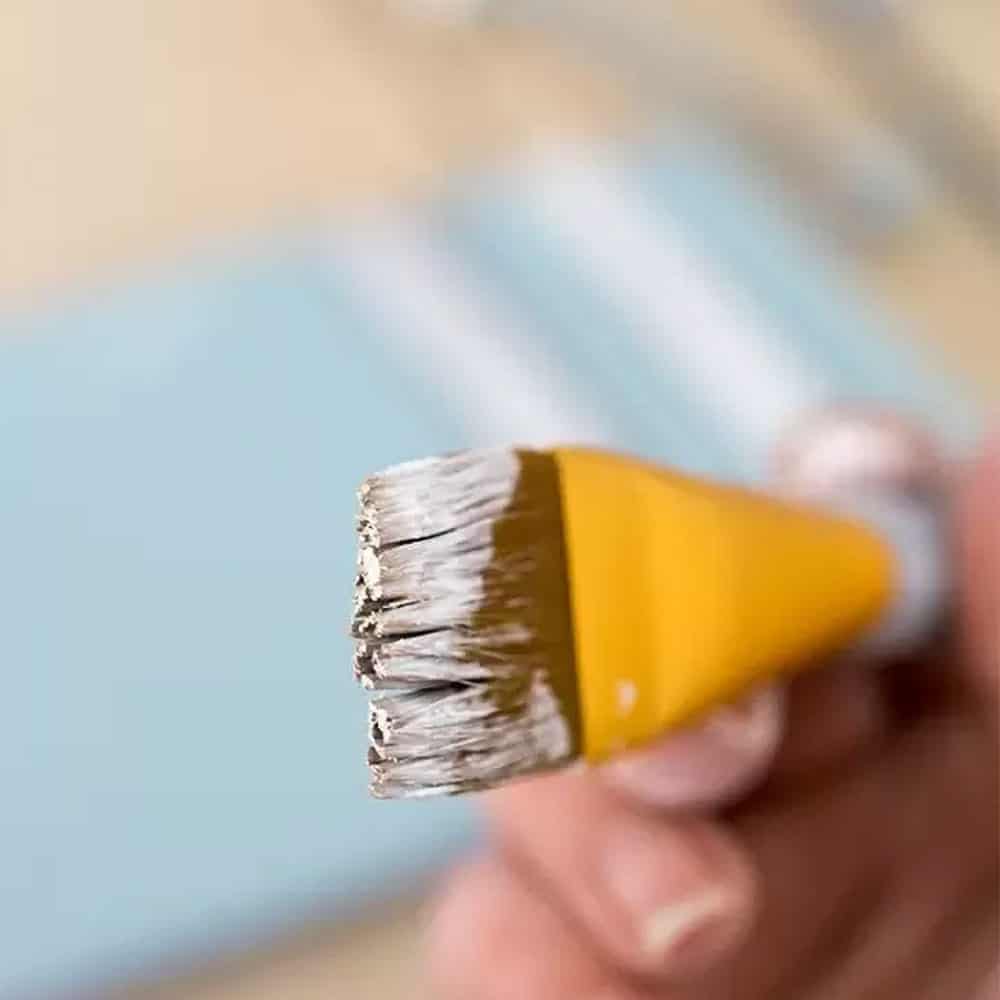 Dry brushing technique close-up of brush with lightly coated brush 
