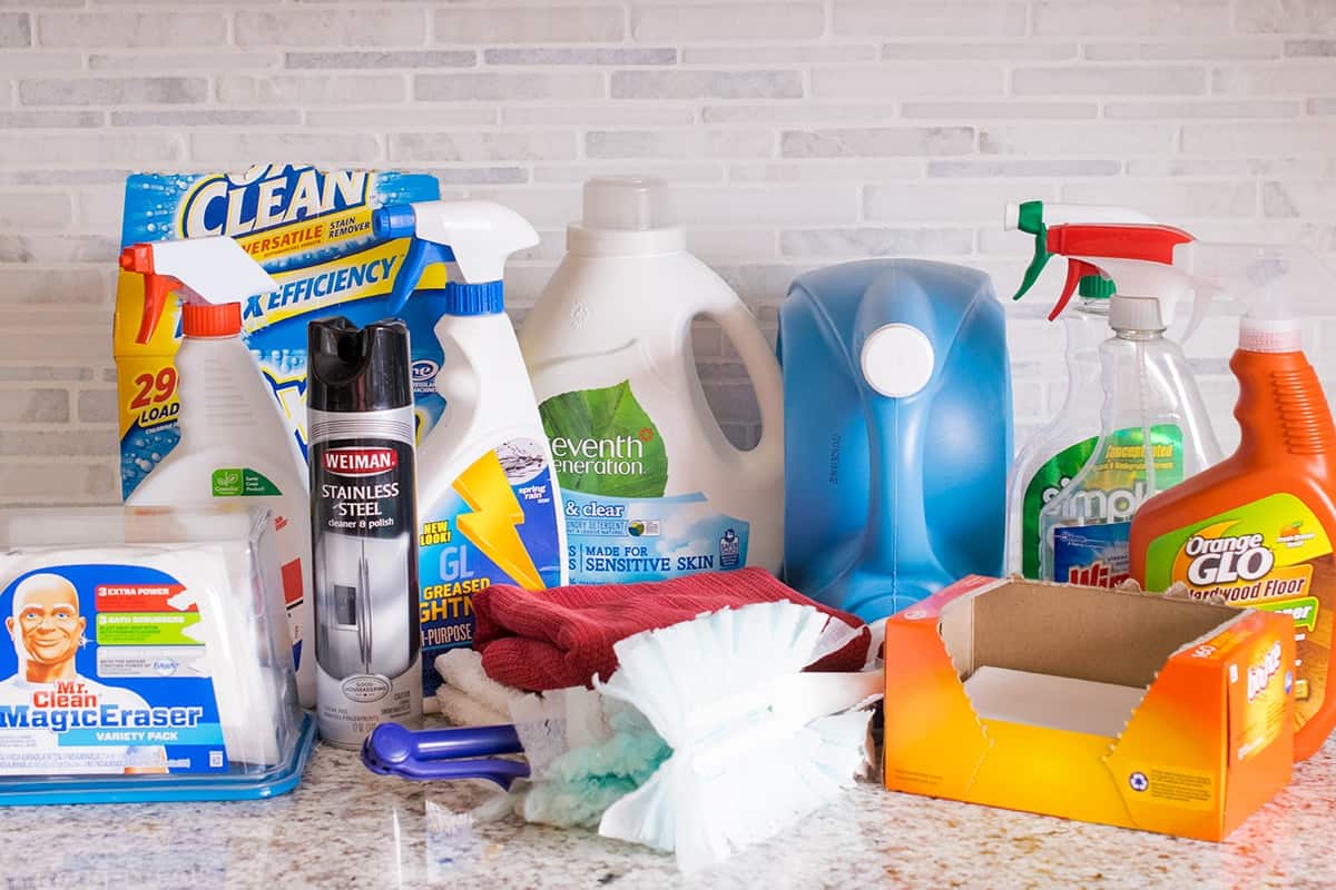 https://www.cravingsomecreativity.com/wp-content/uploads/2018/02/Cleaning-Supplies.jpg