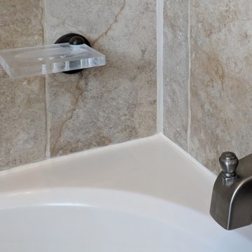 Caulk A Bathtub Or Shower Surround, What Is The Best Caulk To Use Around Your Bathtub