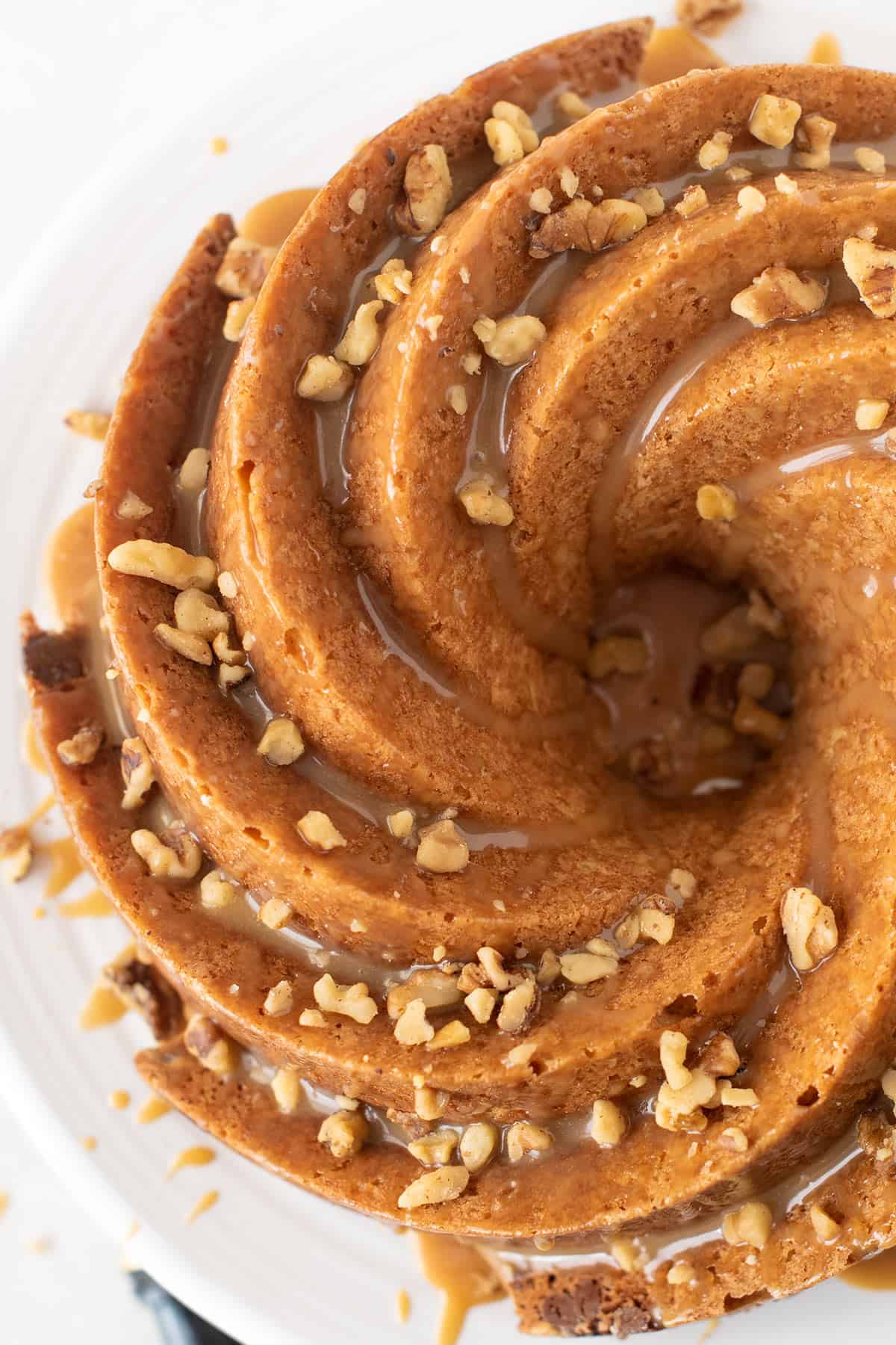 Irish Cream Bundt Cake Recipe  Delicious Irish Desserts - Global Bakes