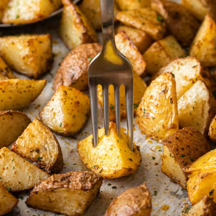 30 Minute Roasted Cajun Potatoes • Craving Some Creativity