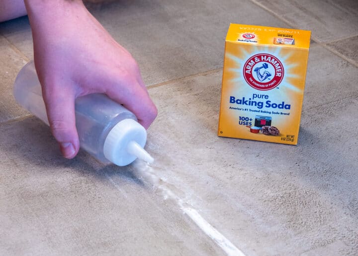 Clean Grout with Baking Soda and Peroxide: Natural Power for Bright Spaces