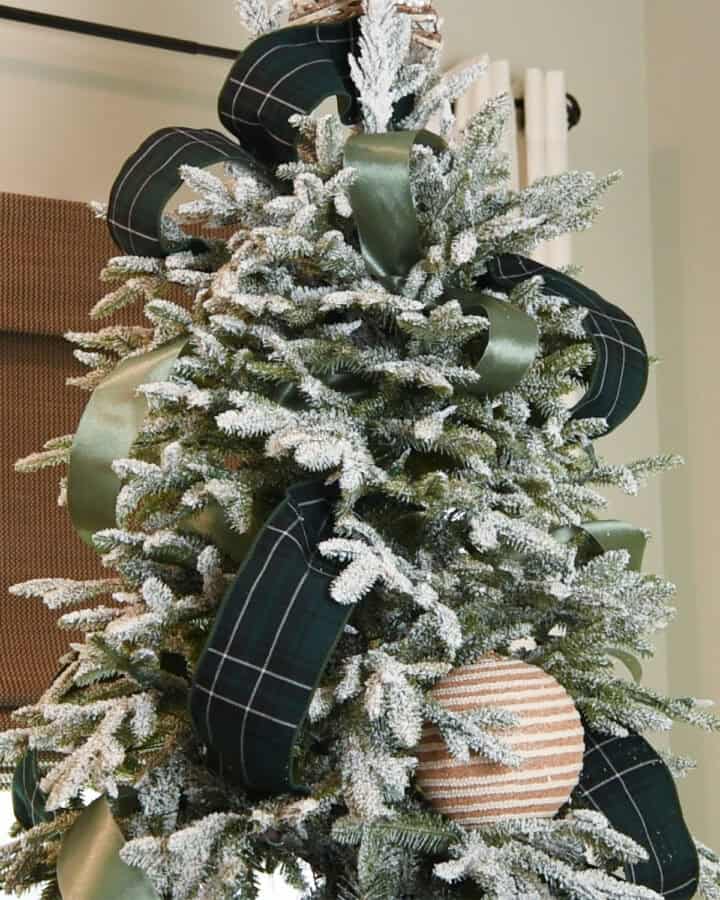 My Favorite Easy Techniques to Add Christmas Tree Ribbon (+Video)