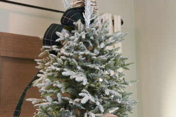 My Favorite Easy Techniques to Add Christmas Tree Ribbon (+Video)